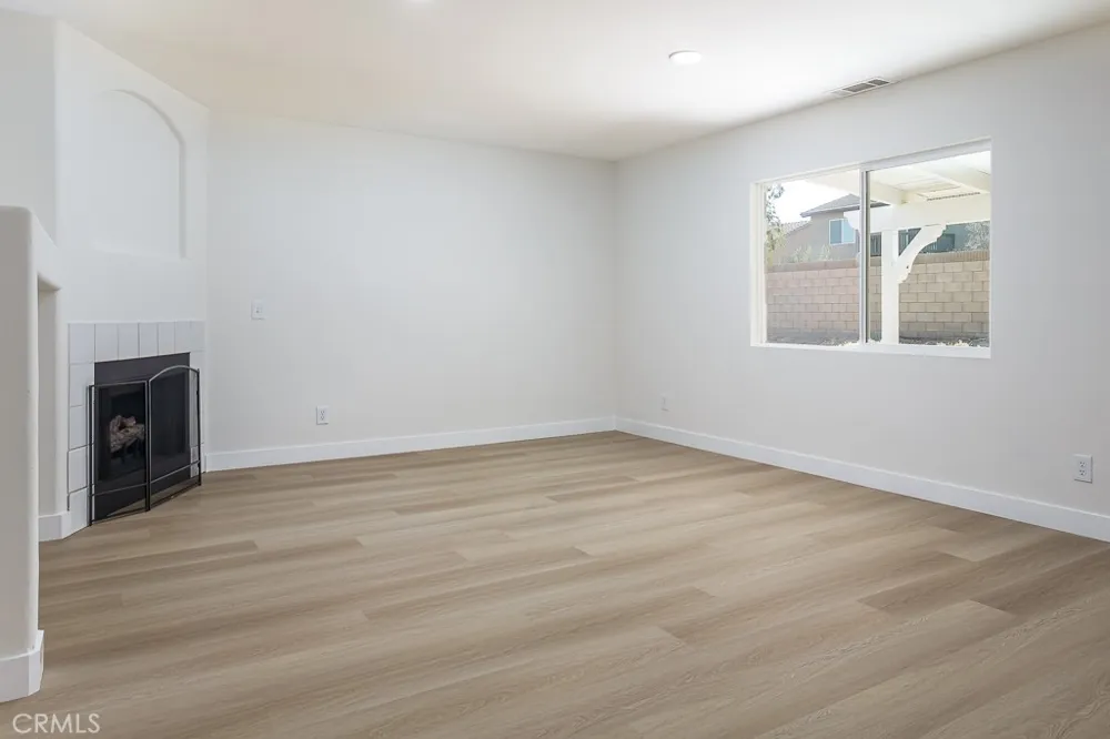 1818 Linda Vista Avenue Lancaster, CA 93535