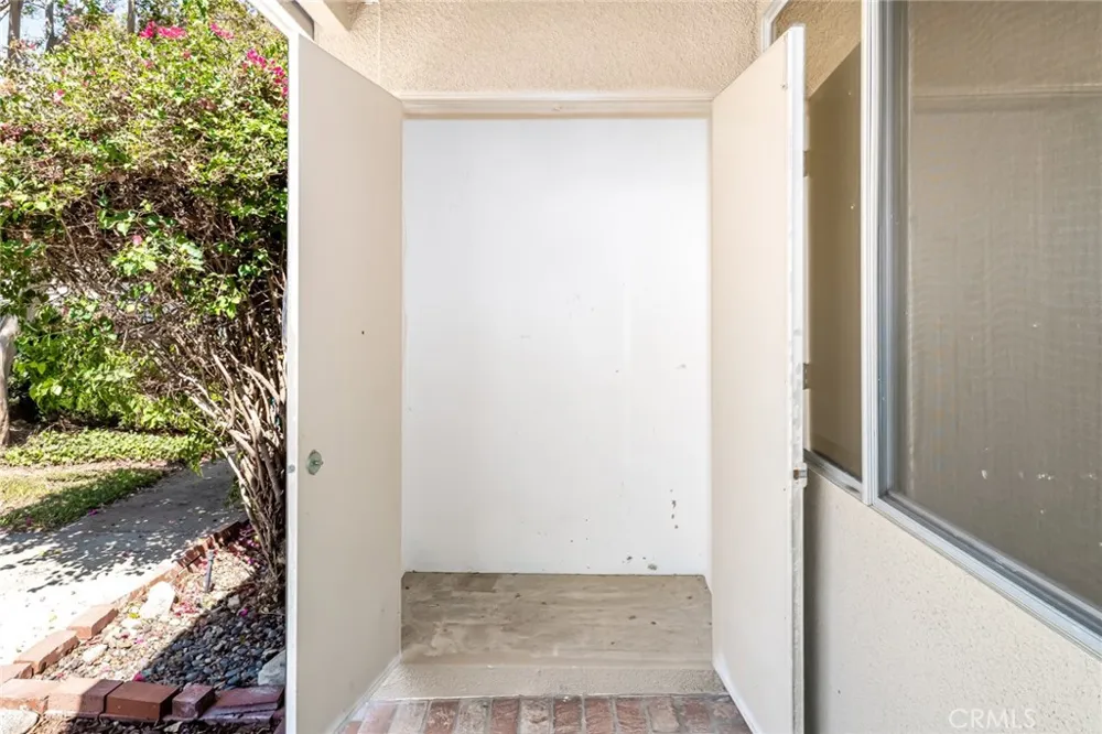 388 Avenida Castilla #B Laguna Woods, CA 92637