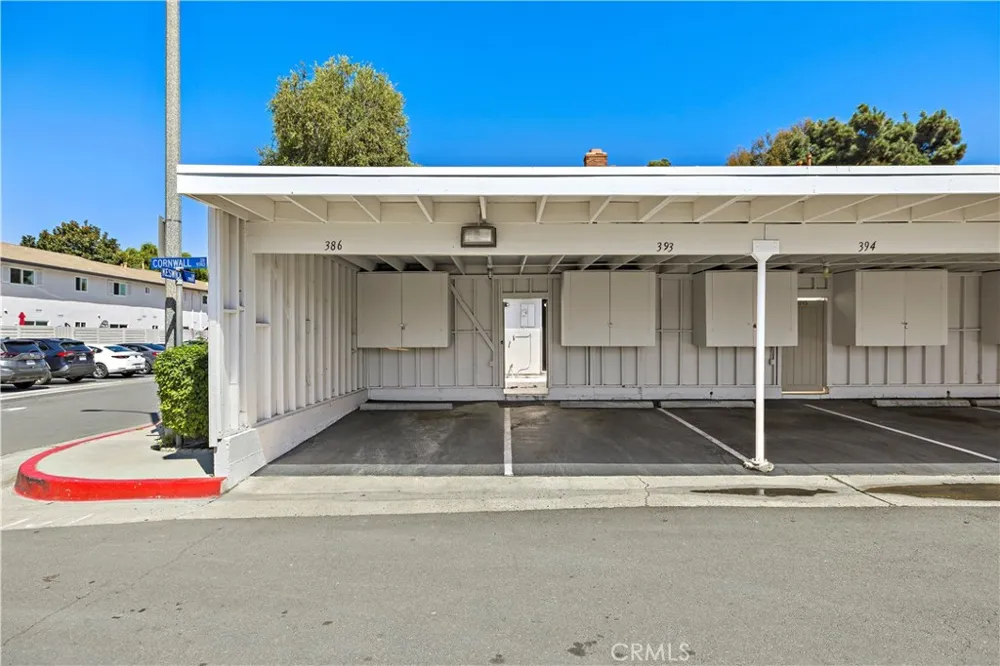 9741 Cornwall Drive Huntington Beach, CA 92646