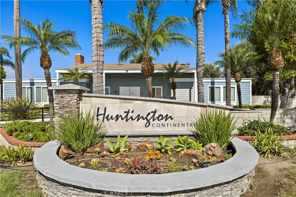 9741 Cornwall Drive Huntington Beach, CA 92646