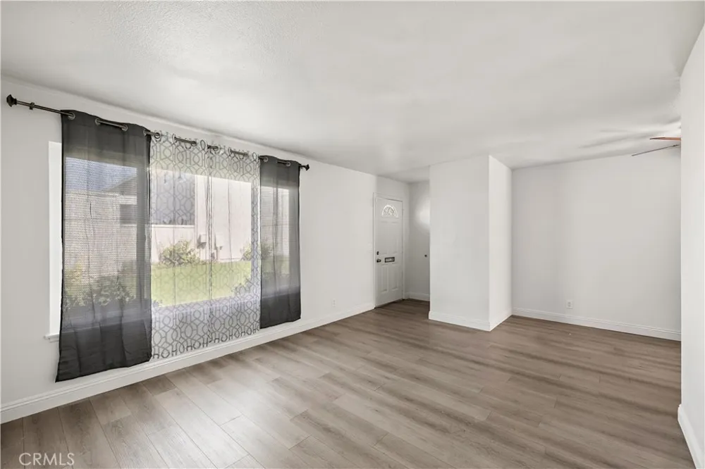 9741 Cornwall Drive Huntington Beach, CA 92646