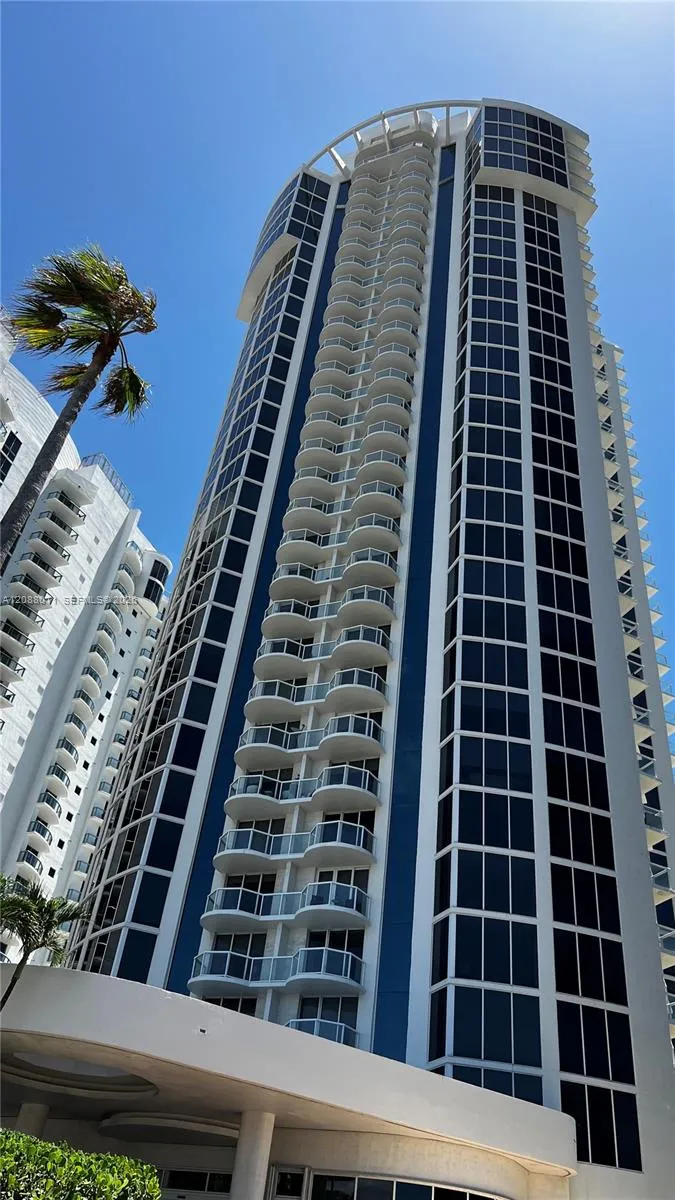 18671 Collins Ave #2104 Sunny Isles Beach, FL 33160