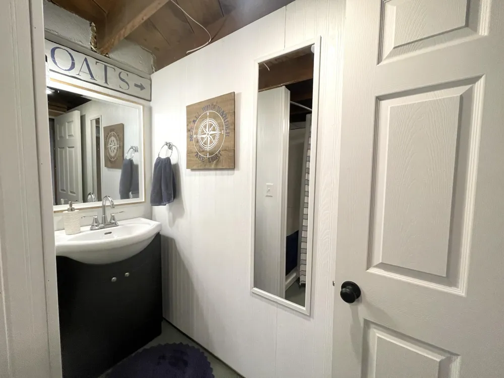8169 W Pq Avenue Kalamazoo, MI 49009
