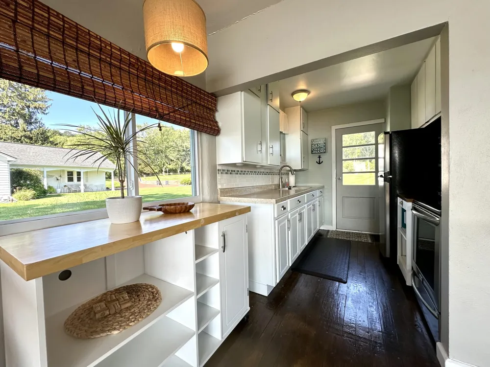 8169 W Pq Avenue Kalamazoo, MI 49009