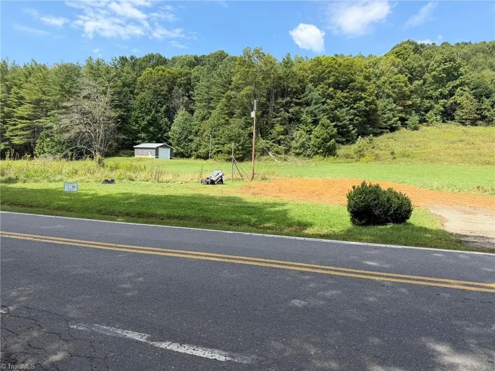 108-A E Mill Creek Fleetwood, NC 28684