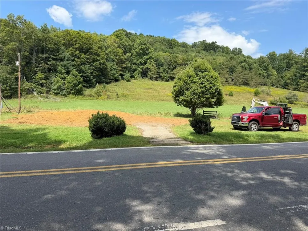 108-A E Mill Creek Fleetwood, NC 28684