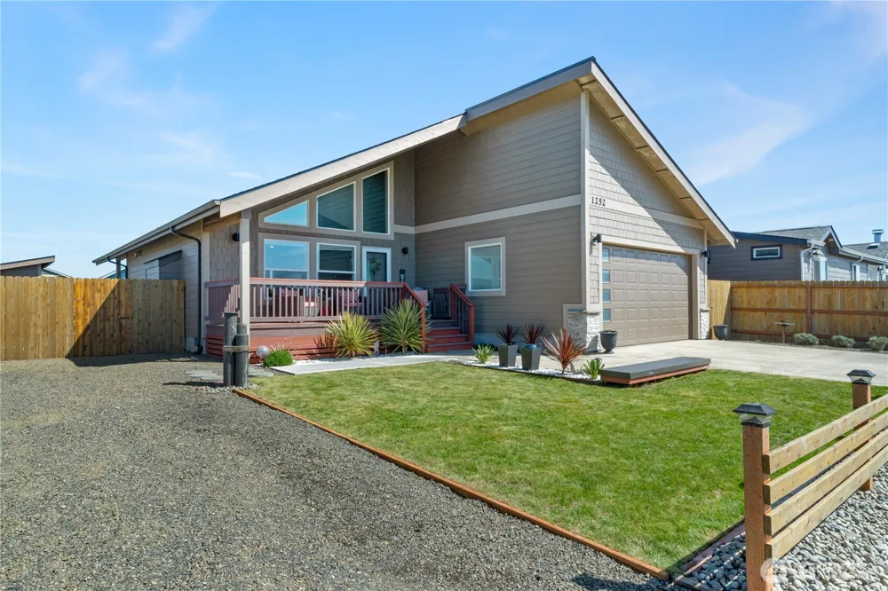 1252 Storm King Avenue SW Ocean Shores, WA 98569