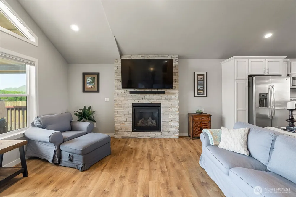 1252 Storm King Avenue SW Ocean Shores, WA 98569