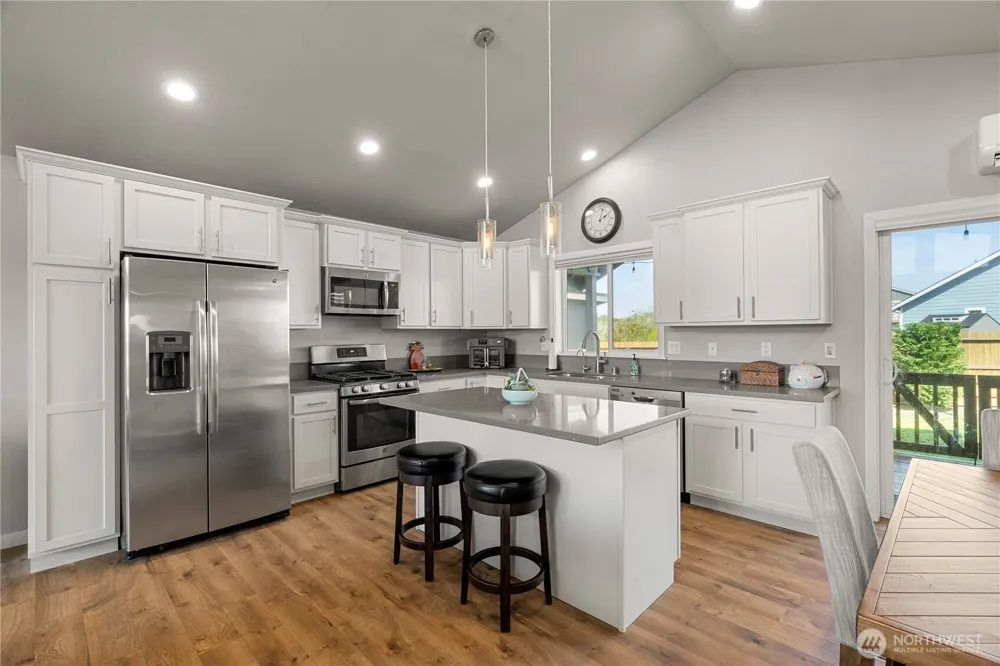 1252 Storm King Avenue SW Ocean Shores, WA 98569