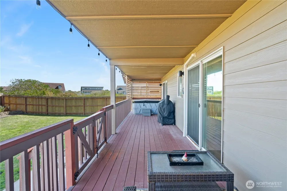1252 Storm King Avenue SW Ocean Shores, WA 98569