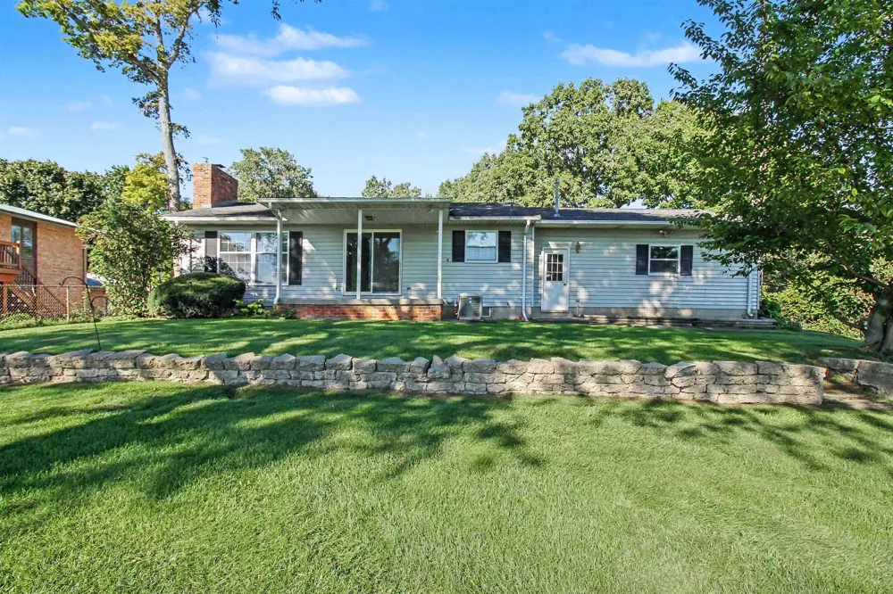 16427 Hi Land Trail Fenton Charter Township, MI 48451