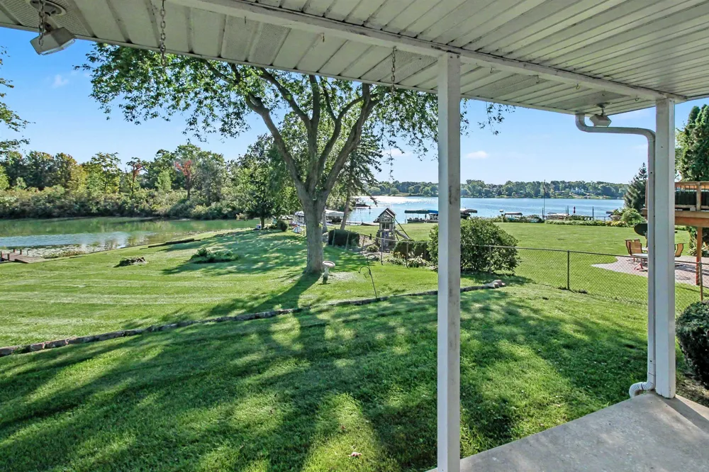 16427 Hi Land Trail Fenton Charter Township, MI 48451