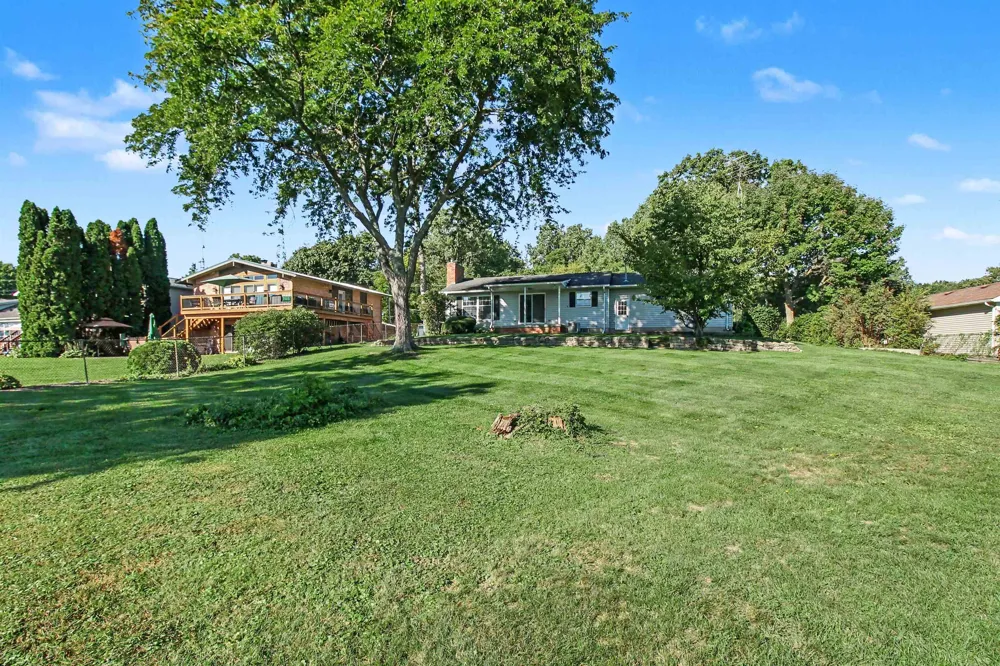 16427 Hi Land Trail Fenton Charter Township, MI 48451