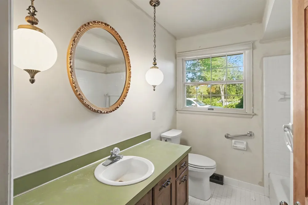 16427 Hi Land Trail Fenton Charter Township, MI 48451