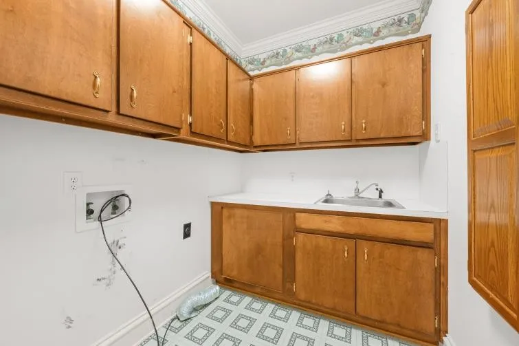 2006 Brunswick Dr Lebanon, TN 37087