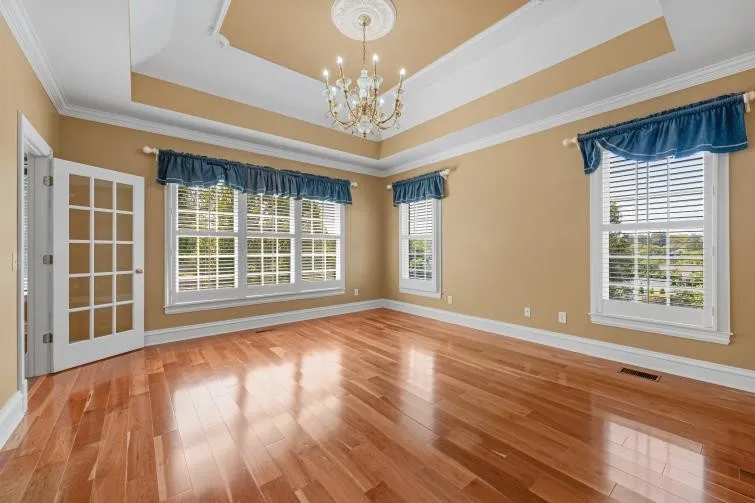 2006 Brunswick Dr Lebanon, TN 37087