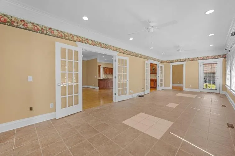 2006 Brunswick Dr Lebanon, TN 37087