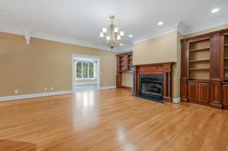2006 Brunswick Dr Lebanon, TN 37087