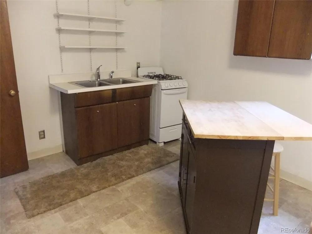 1355 Hanover Street Aurora, CO 80010