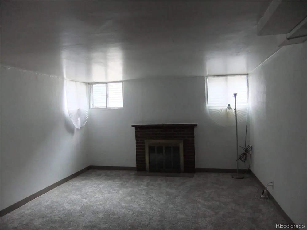1355 Hanover Street Aurora, CO 80010