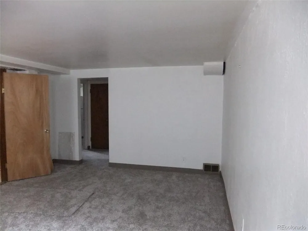 1355 Hanover Street Aurora, CO 80010