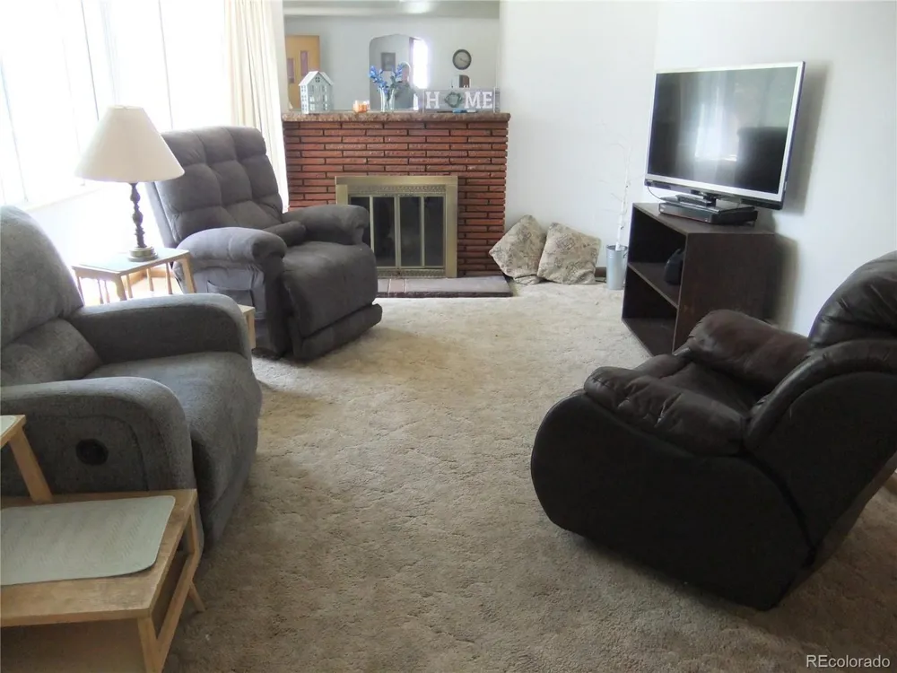 1355 Hanover Street Aurora, CO 80010