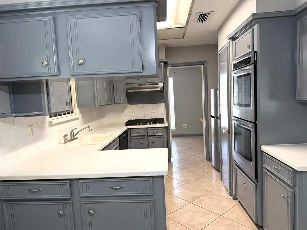 12615 Shannon Hills Drive Houston, TX 77099