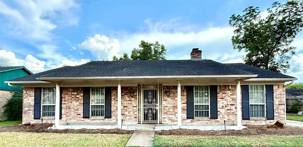 12615 Shannon Hills Drive Houston, TX 77099