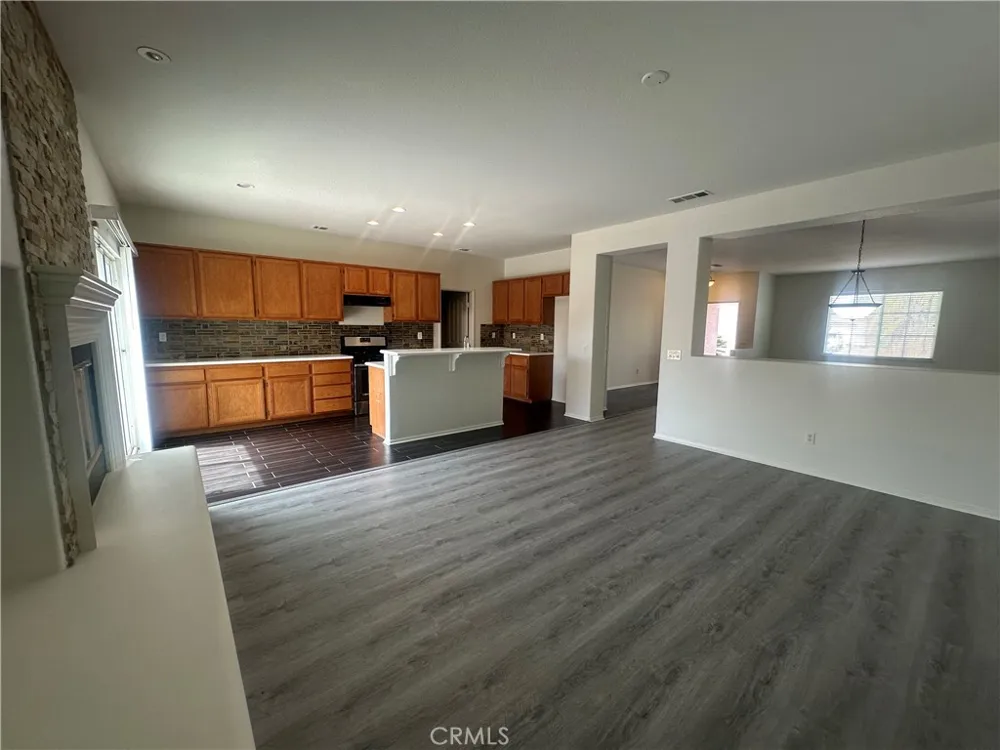 13811 Mimi Road Victorville, CA 92392