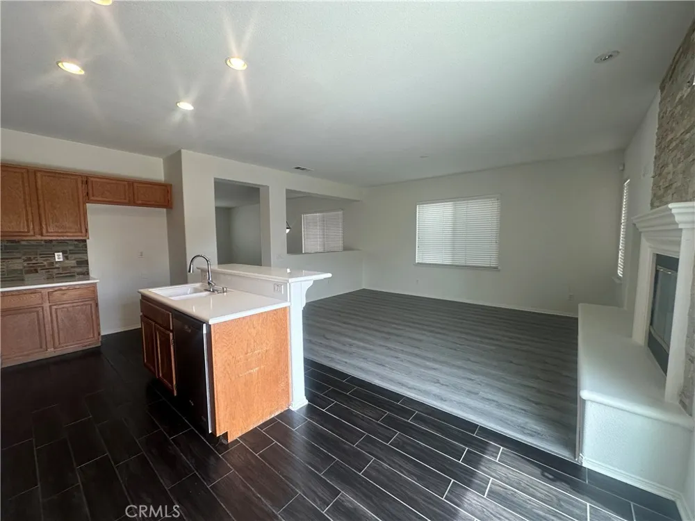 13811 Mimi Road Victorville, CA 92392