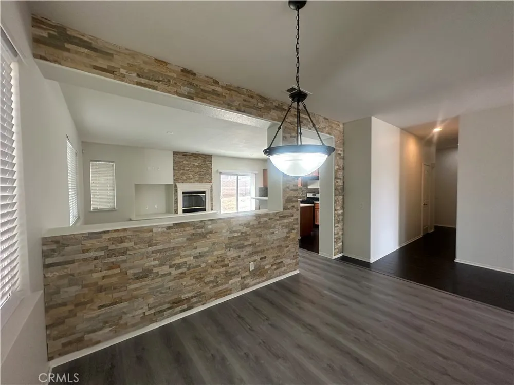 13811 Mimi Road Victorville, CA 92392
