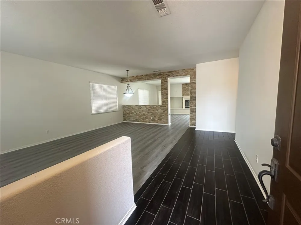 13811 Mimi Road Victorville, CA 92392