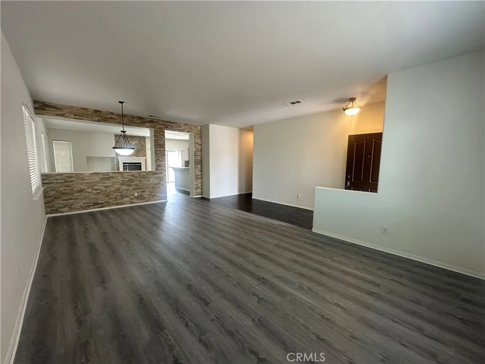 13811 Mimi Road Victorville, CA 92392