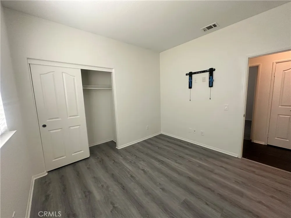 13811 Mimi Road Victorville, CA 92392