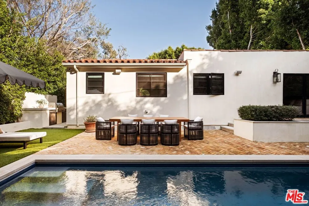 735 Orlando Avenue Los Angeles, CA 90069