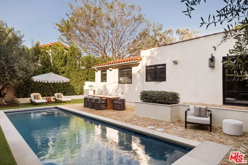 735 Orlando Avenue Los Angeles, CA 90069