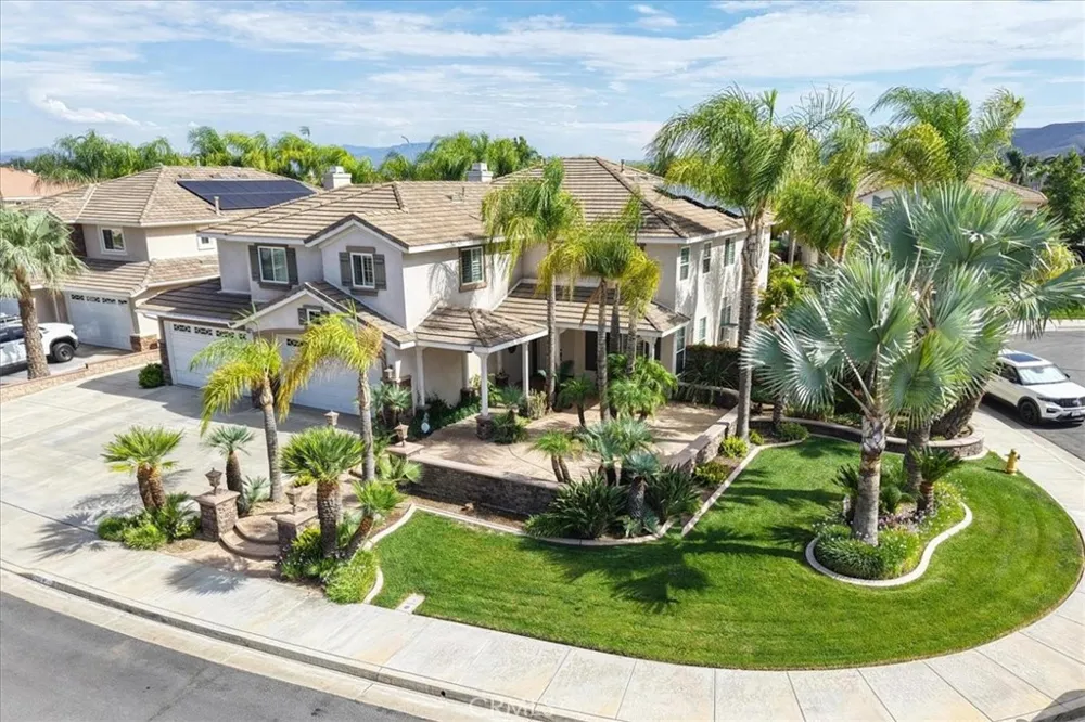 42151 Kimberly Murrieta, CA 92562