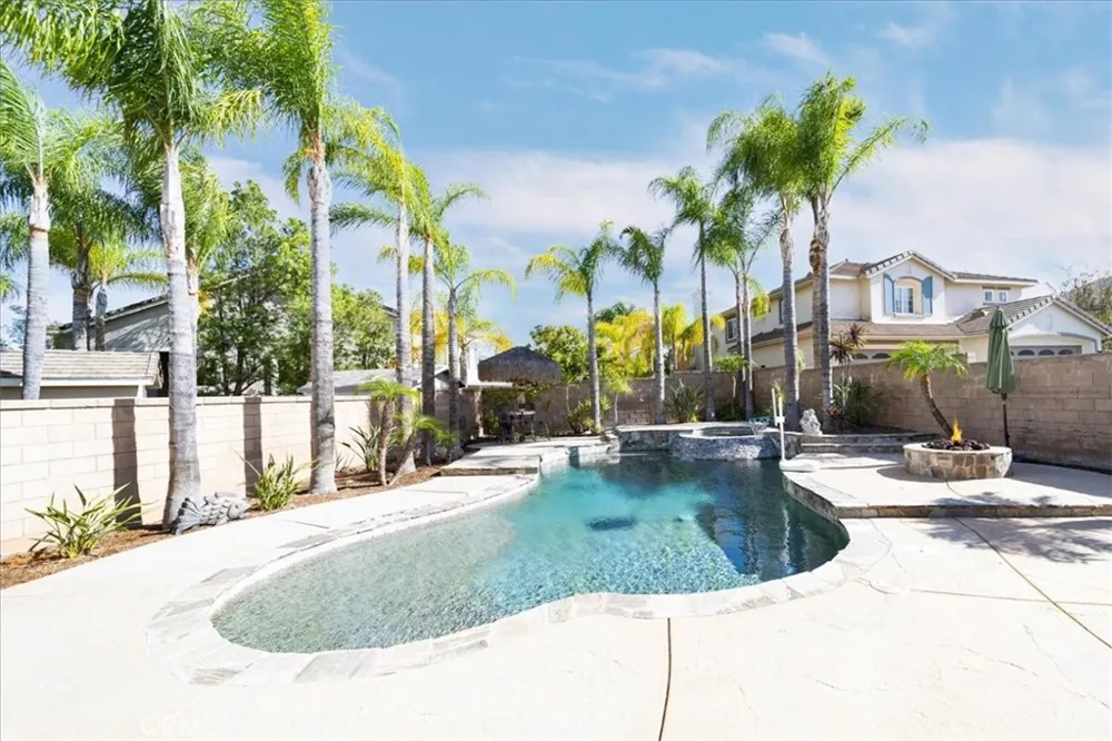 42151 Kimberly Murrieta, CA 92562