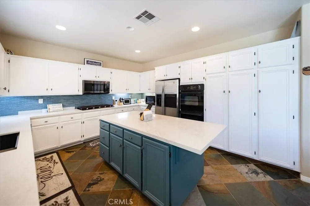 42151 Kimberly Murrieta, CA 92562