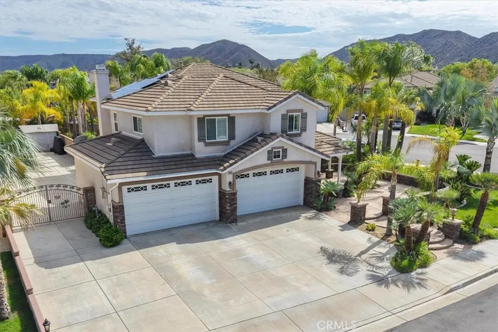 42151 Kimberly Murrieta, CA 92562