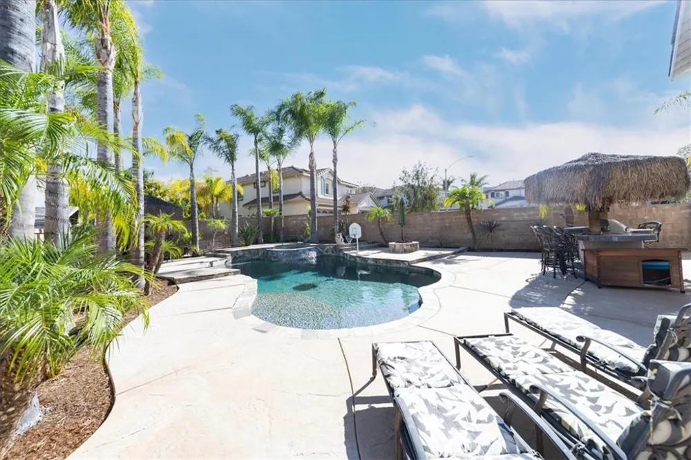 42151 Kimberly Murrieta, CA 92562