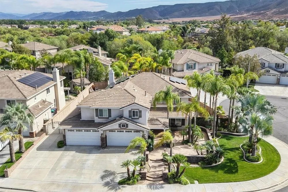 42151 Kimberly Murrieta, CA 92562