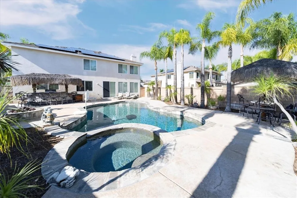 42151 Kimberly Murrieta, CA 92562