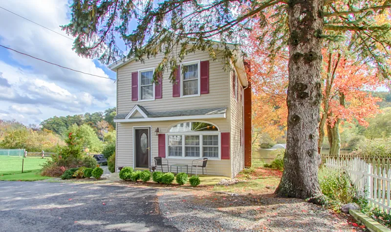 16 Mendham Ave Morris, NJ 07960