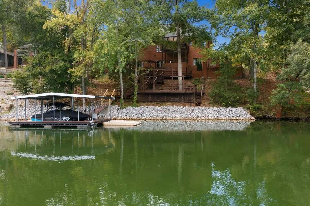 228 Murray Lake Dr Winchester, TN 37398
