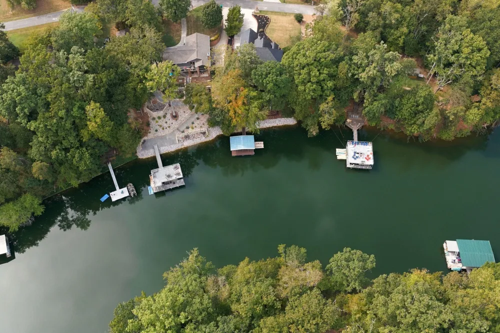228 Murray Lake Dr Winchester, TN 37398