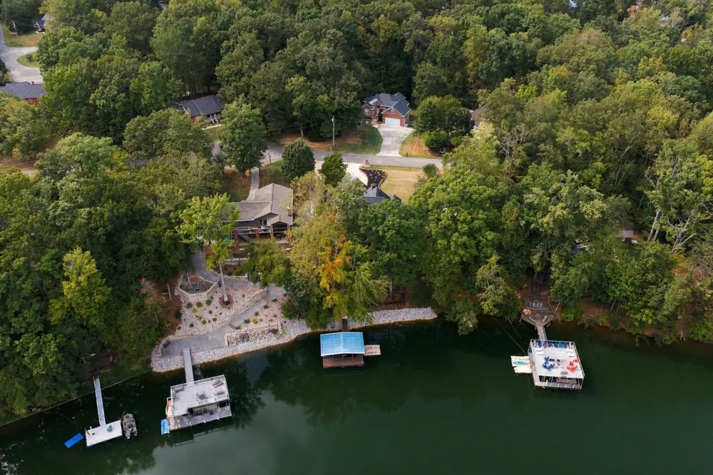 228 Murray Lake Dr Winchester, TN 37398