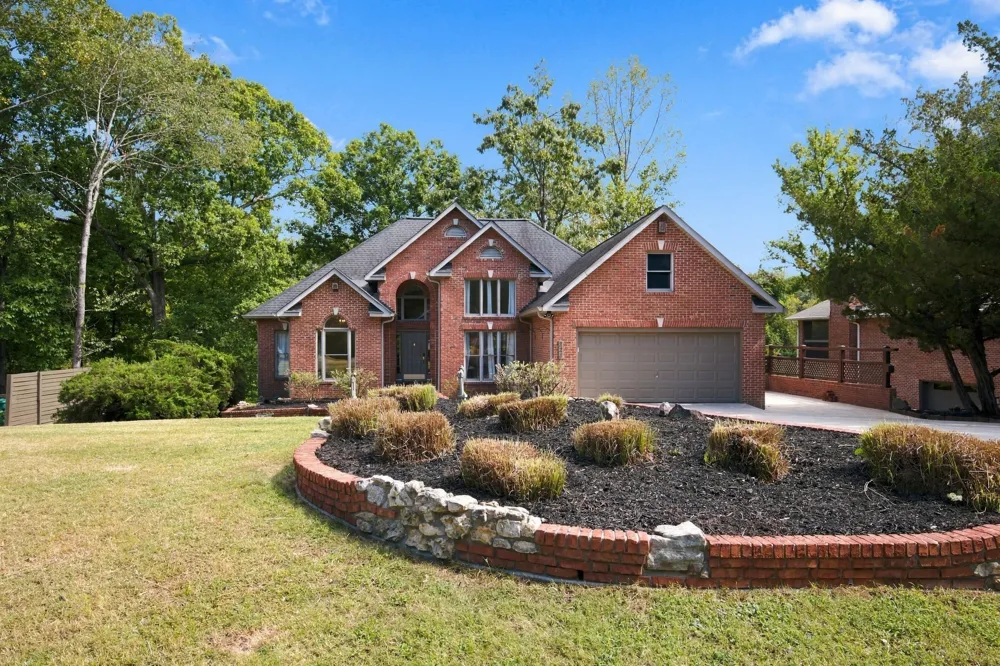 228 Murray Lake Dr Winchester, TN 37398