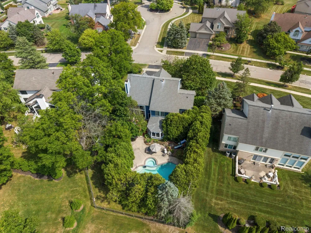 7367 Village Square Drive West Bloomfield Charter Township, MI 48322