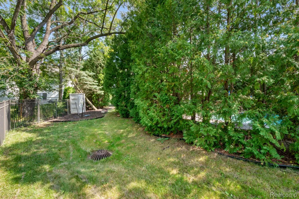 7367 Village Square Drive West Bloomfield Charter Township, MI 48322